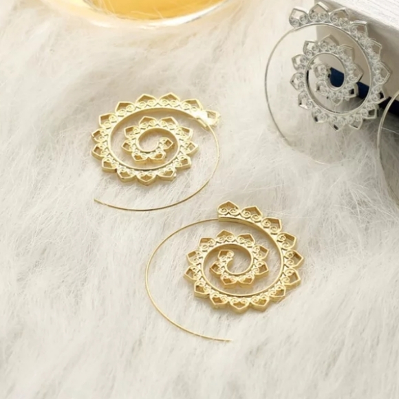 *Vasilla* Spiral Aztec Earrings - Picture 3 of 3
